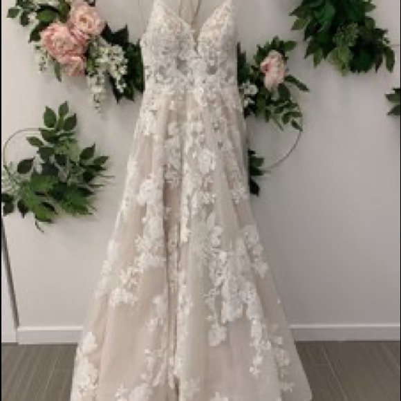 Martina Liana 1110 - honey underlay - Picture 4 of 10